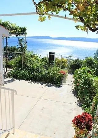 Apartment In With Sea View, Balcony, Air Conditioning, Wi-fi Pisak