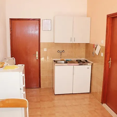 In With Sea View, Balcony, Air Conditioning, Wi-fi Appartamento